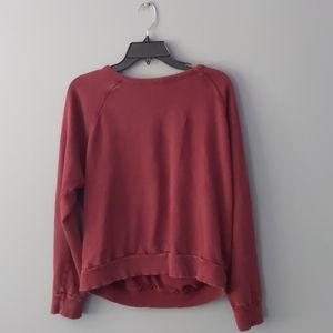 Universal Threads Red/Burgendy Crew Neck